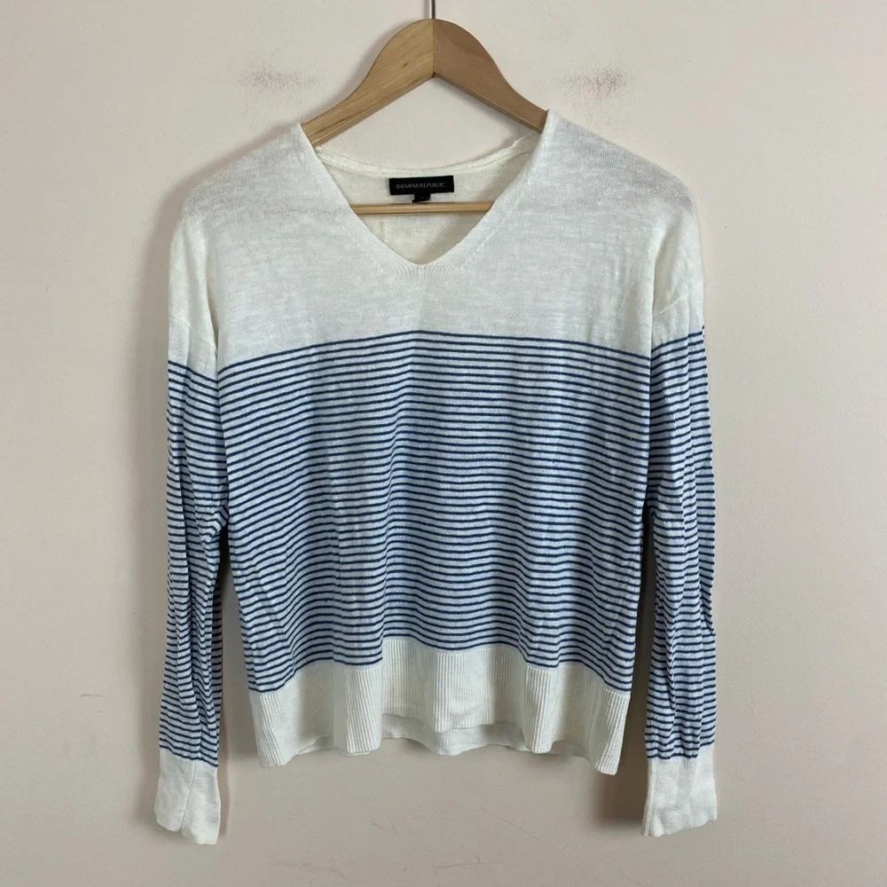 Banana Republic Linen Blend V Neck Slouchy Sweater